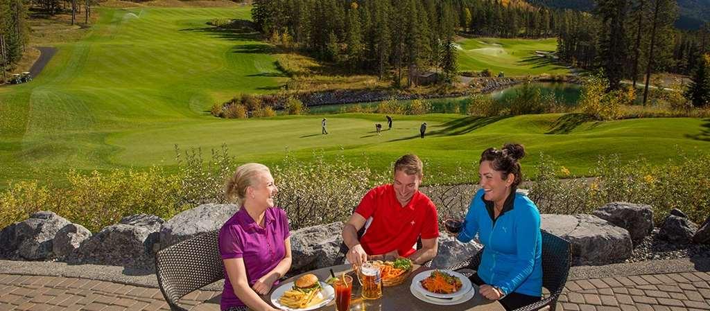 Crosswaters Resort At Kananaskis Restoran gambar